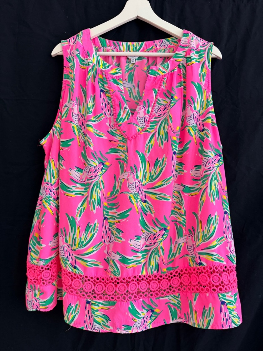 crown & ivy Hot Pink Tropical Print Crochet-Trim Camisole